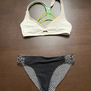 Lululemon size 2/4 reversible swim top and bottoms